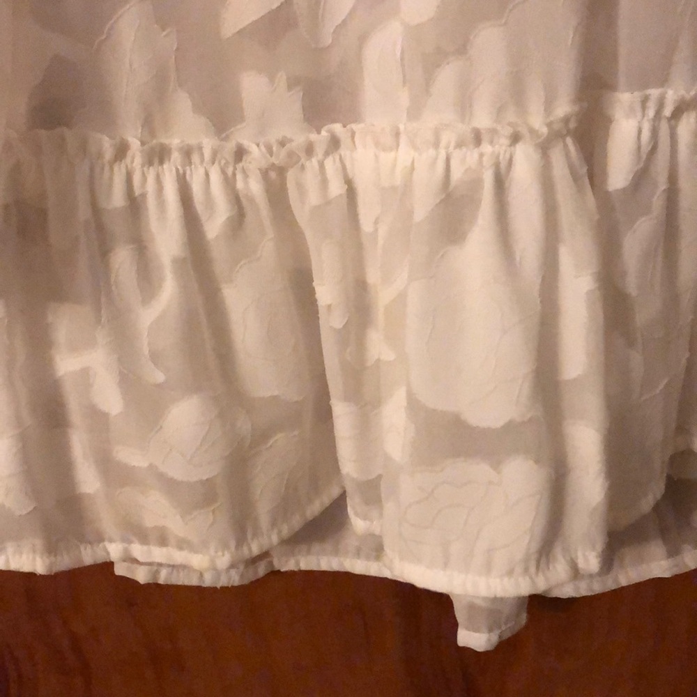 Democracy Ruffle Hem Rouched Sleeve Top - Picture 5 of 5